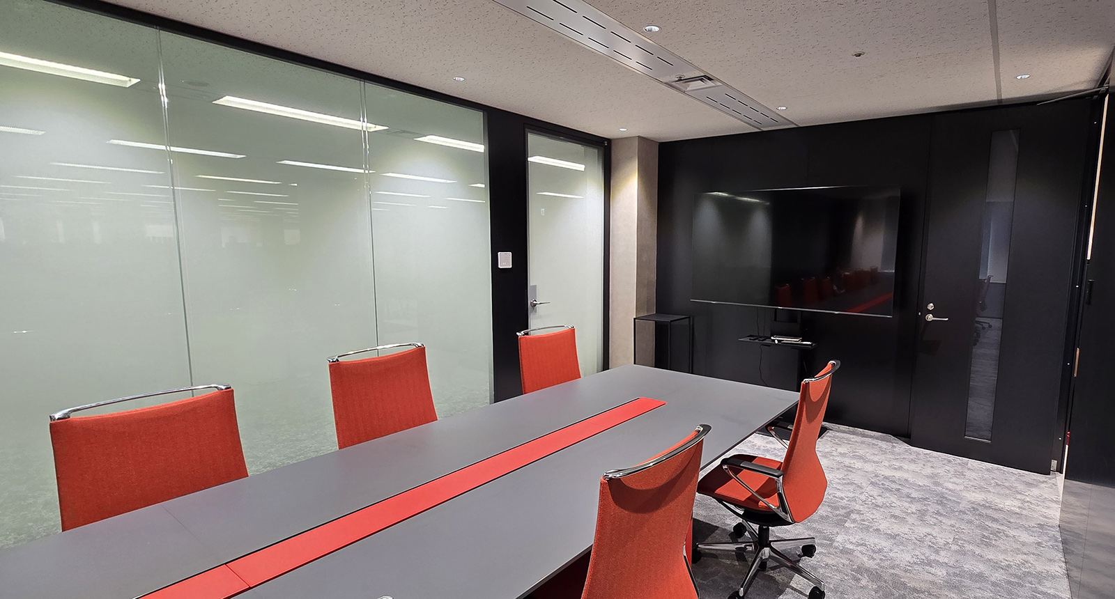 【中国支店ならではのユニークなオフィスと聞いています。】<br>→ 「広島愛」を随所に散りばめています